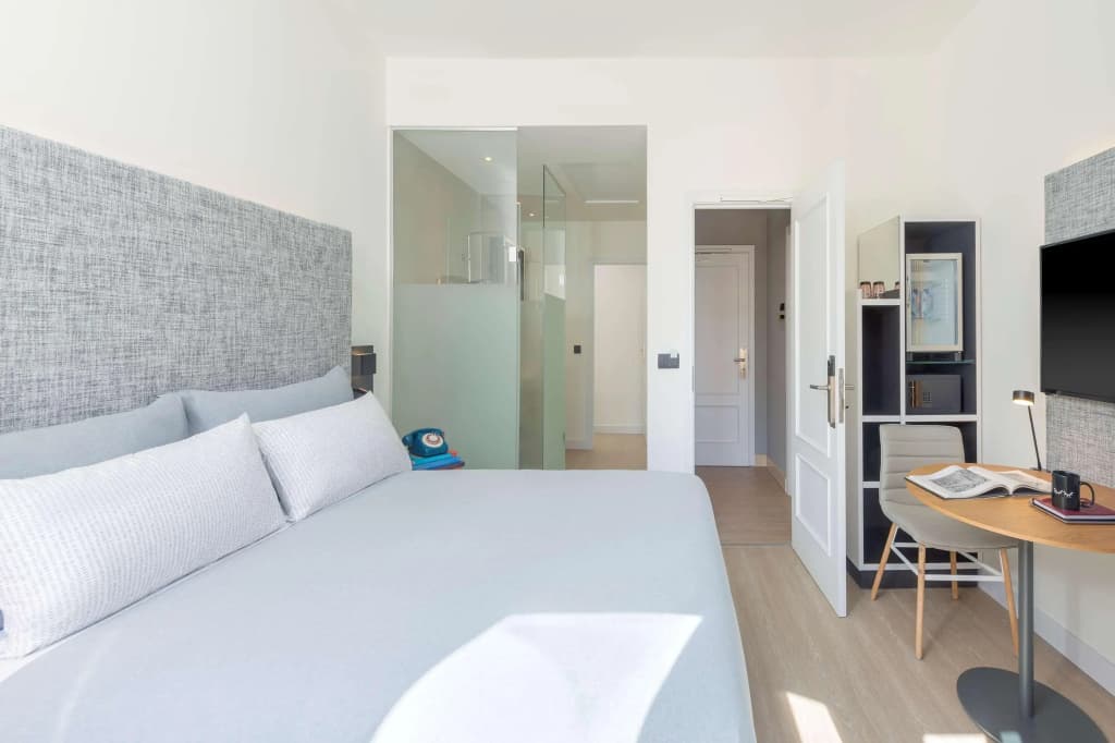 Innside by Meliá Madrid Gran Vía - photo 11