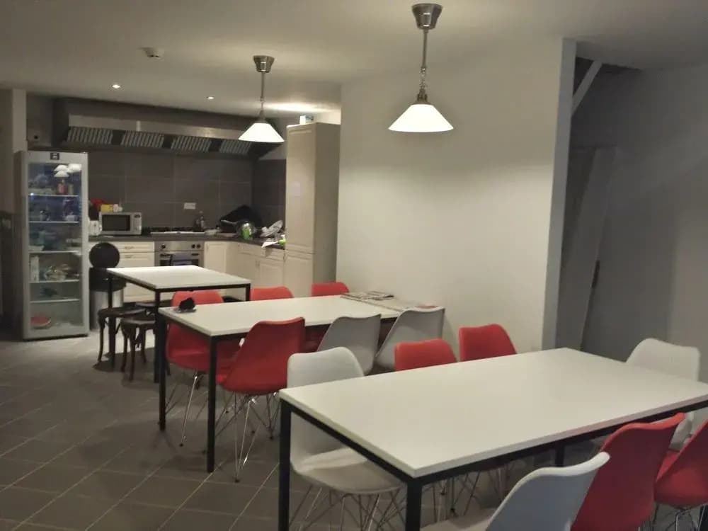 Hostel Sleep Inn - photo 15