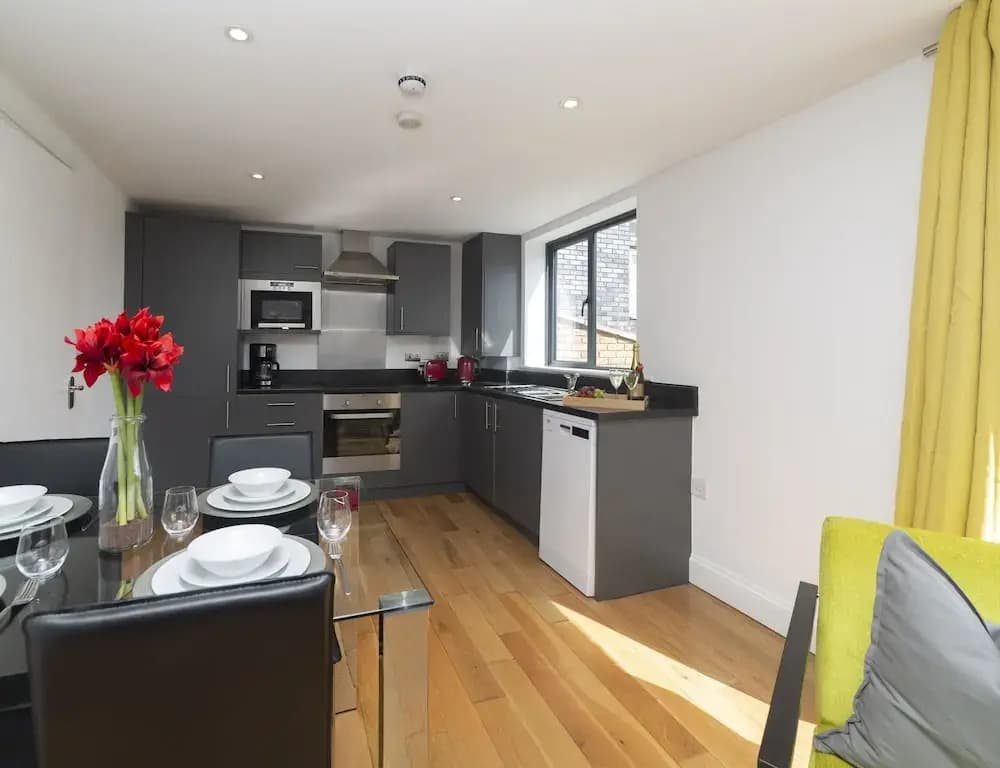 Boutique Tower Bridge Apartment - photo 14