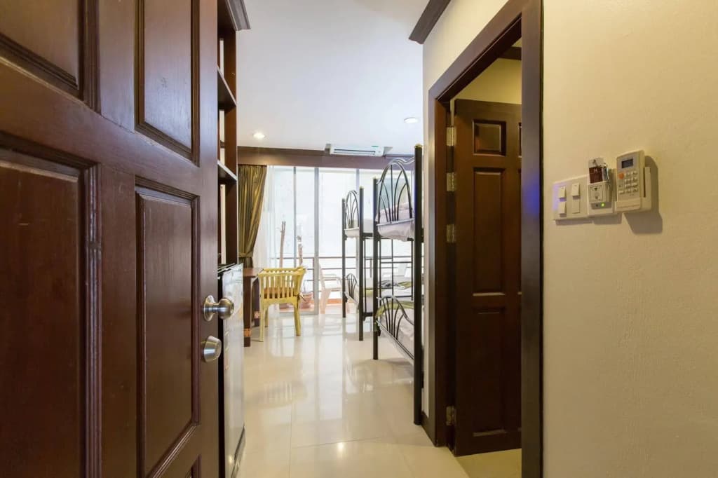 Marina Boutique Suites Guesthouse - photo 12