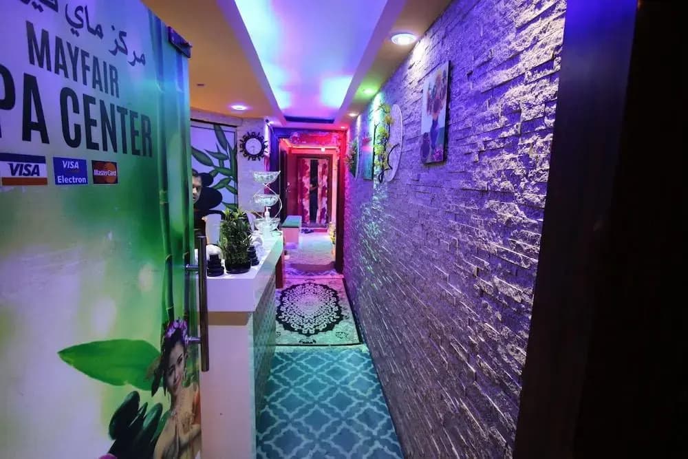 Knight Armour Hotel - photo 2