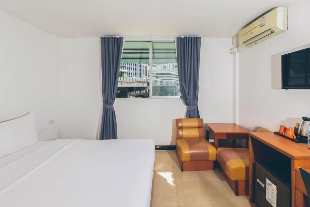 Atlas Bangkok Hotel - photo 3