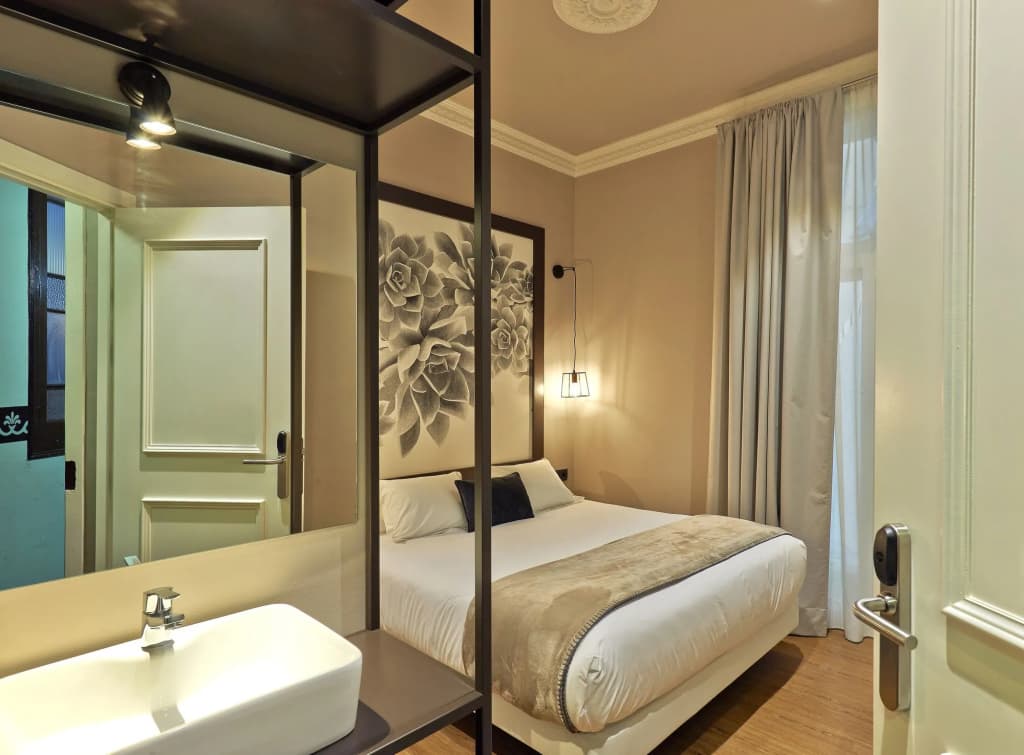 Hostal Central Barcelona - photo 2