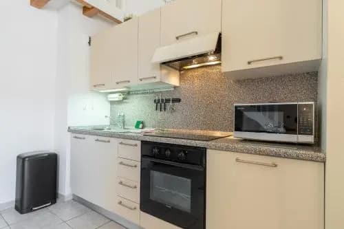Massena Square - 1 Bdr Duplex With Ac - photo 17
