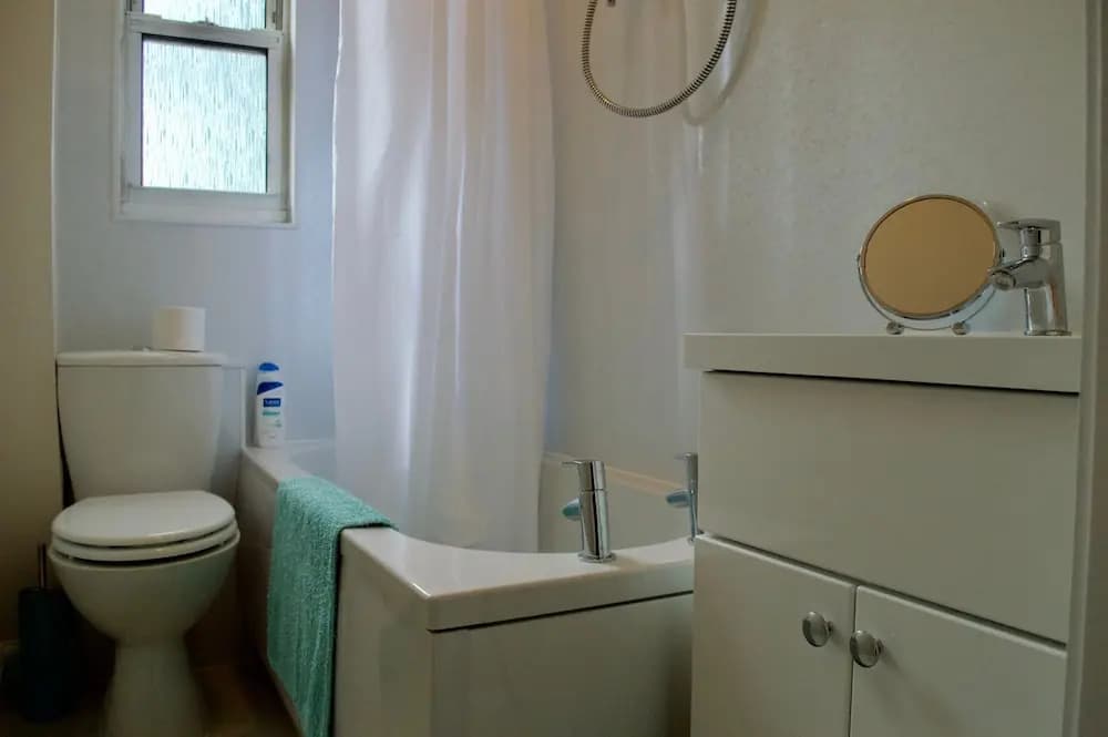 1 Bedroom Flat In Edinburgh - photo 5