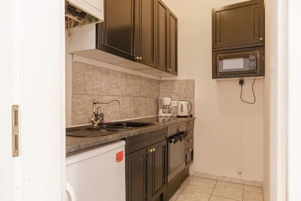 Peerles 2BR Apt. Perfectly Situated&Well Connected - photo 10