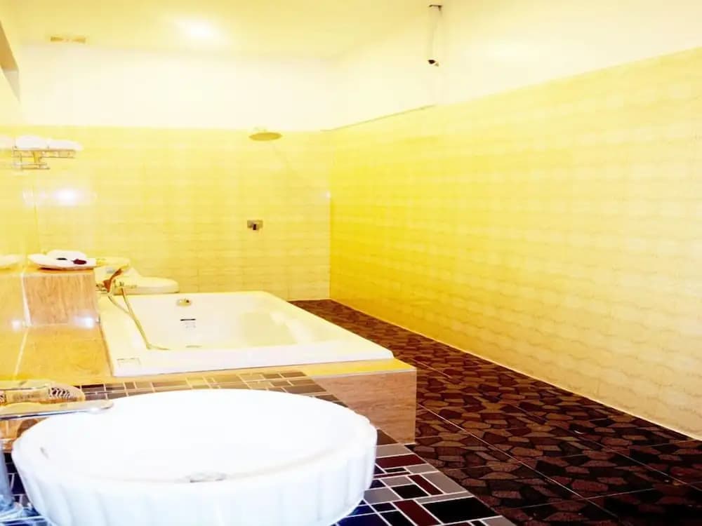 Crystal Hotel - photo 6