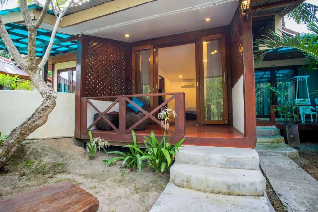 B52 Beach Resort - photo 17