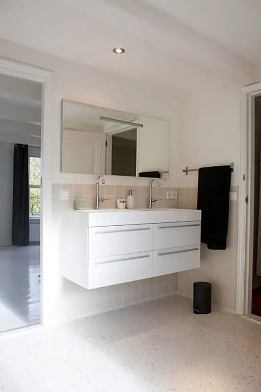 Mokum Suites - photo 3