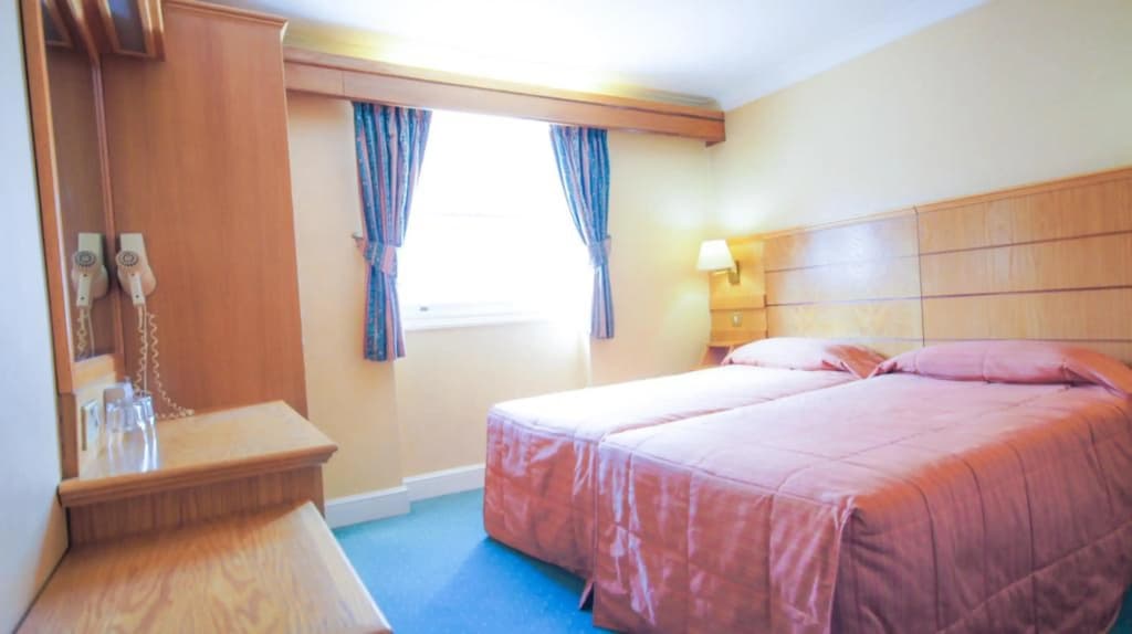 Nayland Hotel - photo 4