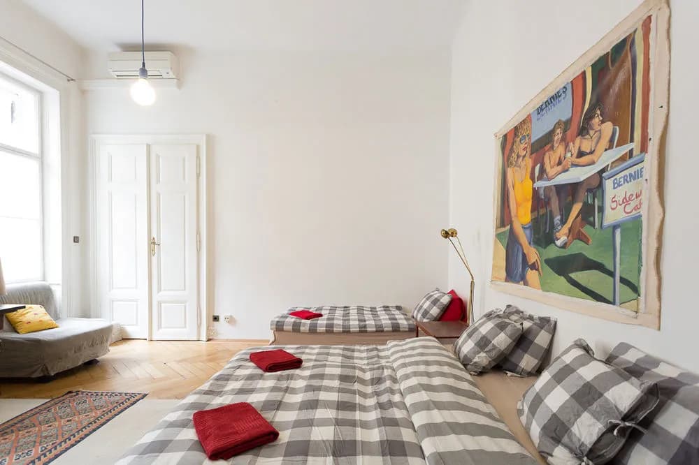 13th Century Apartment - photo 33