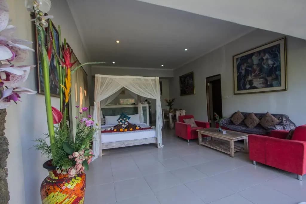 Ratna Villa - main photo