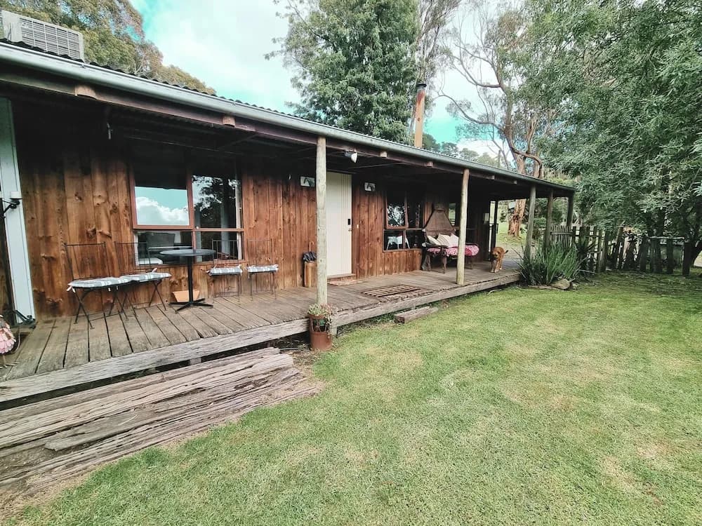 Rustic Country Lane Farmhouse in Lysterfield - photo 9