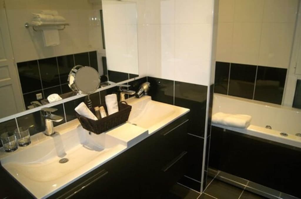 Regina Montmartre Hotel  - photo 19