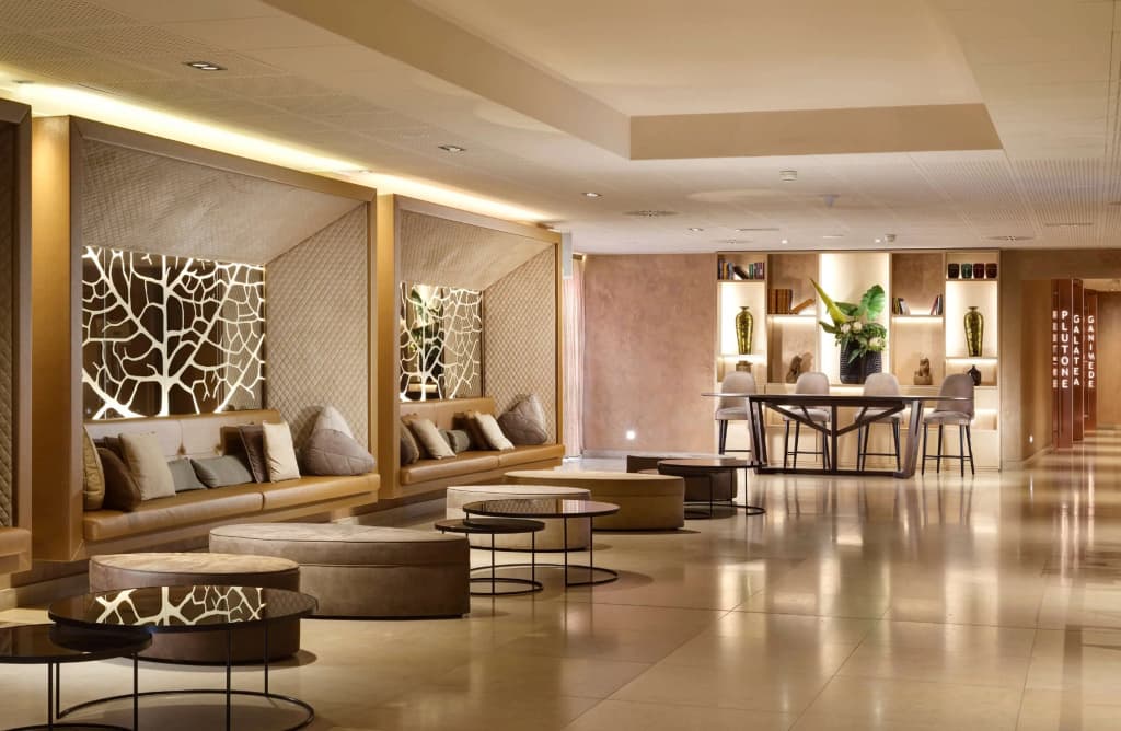 Enterprise Hotel - photo 18