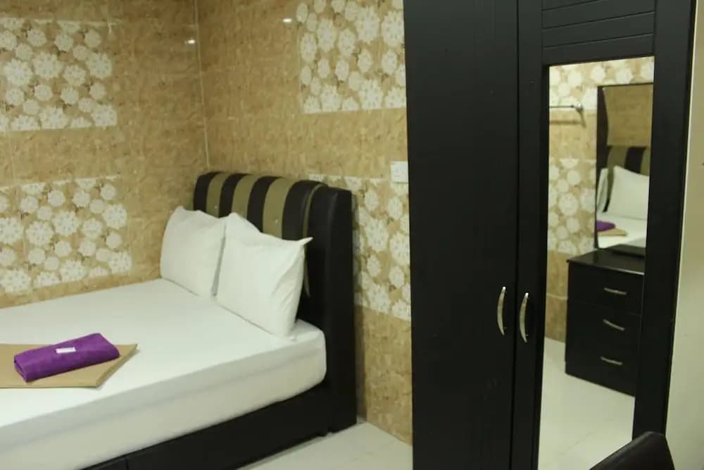 New Wave Vines Hotel - photo 5