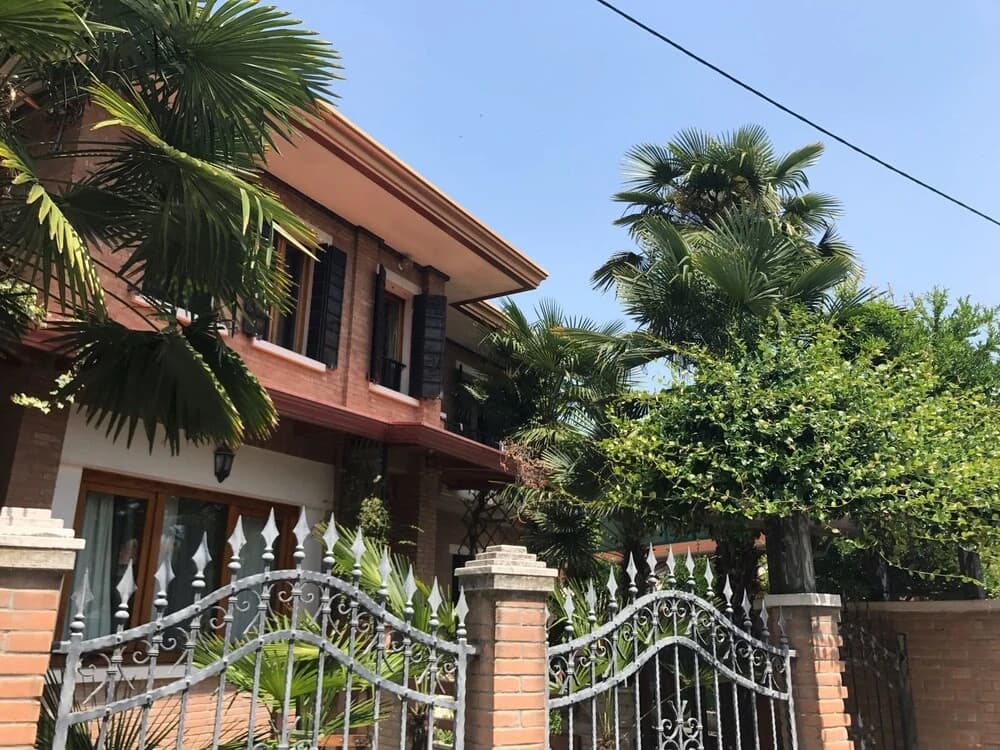 Sister's Residence - photo 12
