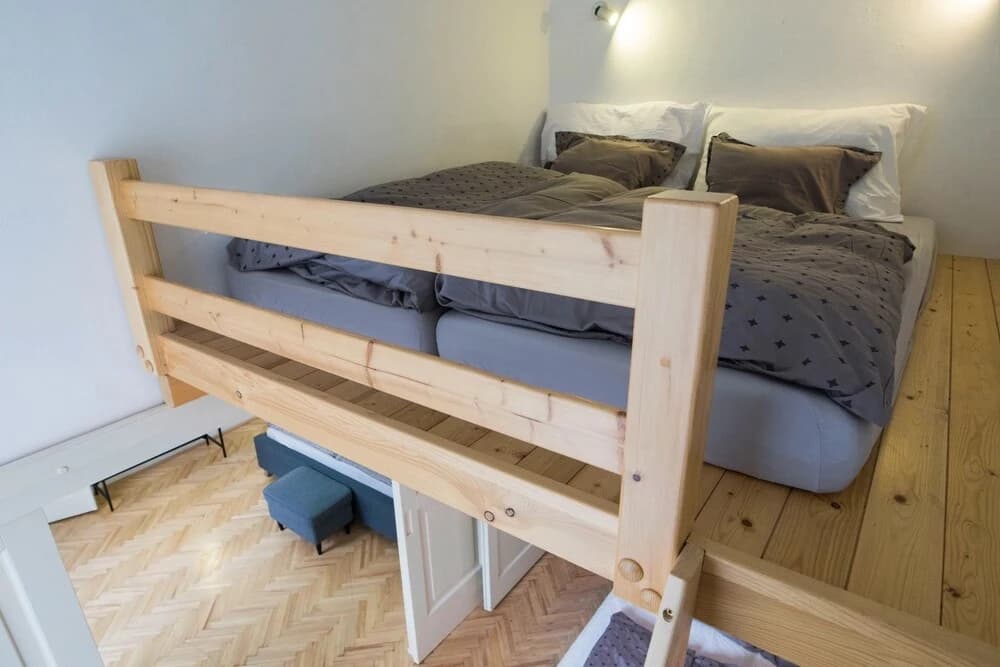 Wenceslas Apartment for 10 with AC - photo 5
