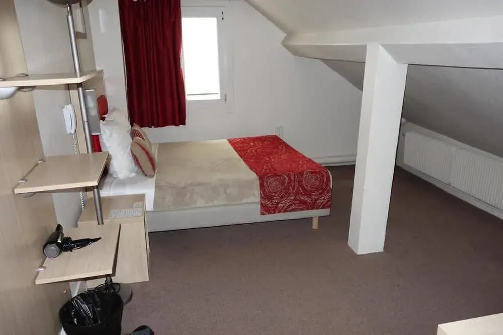 Acacias Hotel De Ville - photo 4