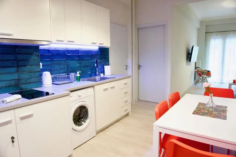 Modern Apt next to Archaeological Museum - photo 10