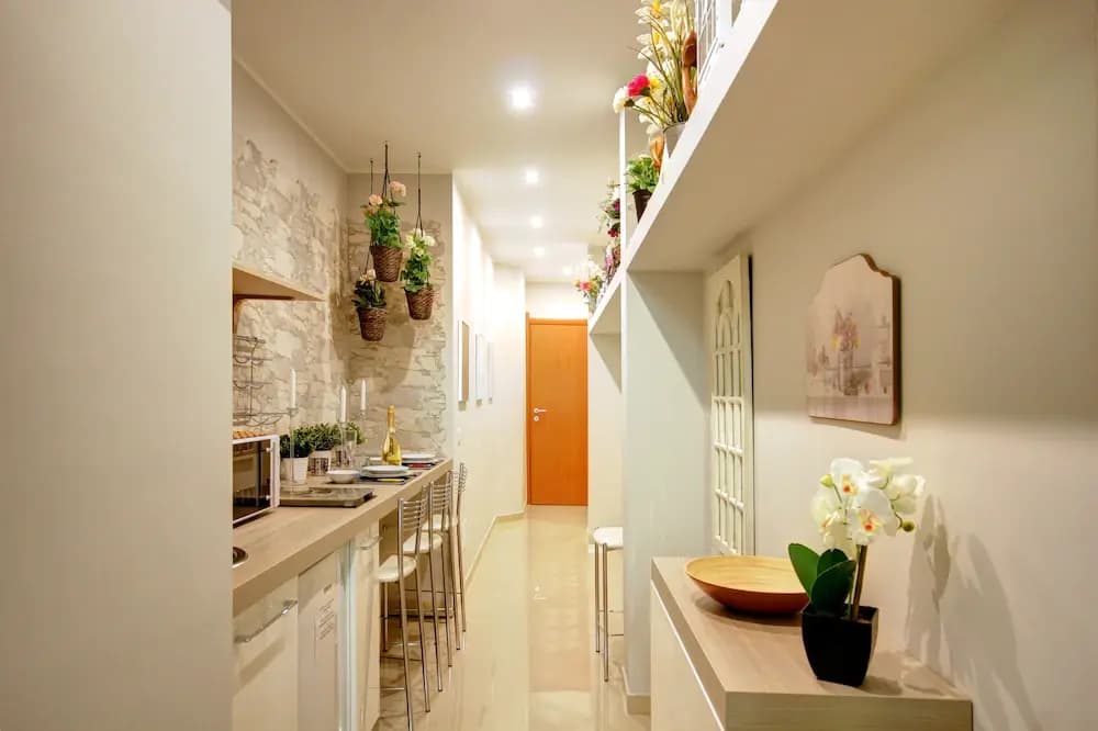Charlie & Beethoven Apartments - photo 9