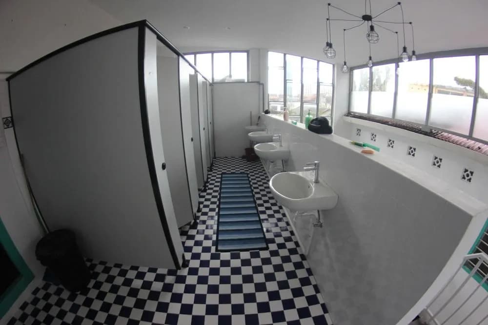 Tipsy Tiger Party Hostel - photo 7