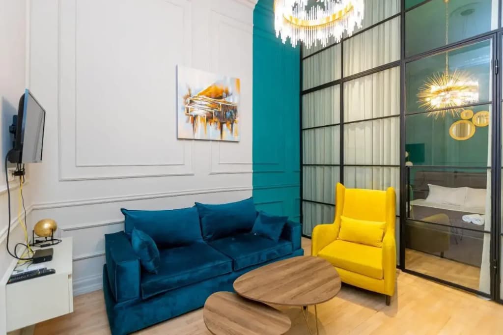 Stylish 3BR House with balcony - photo 17