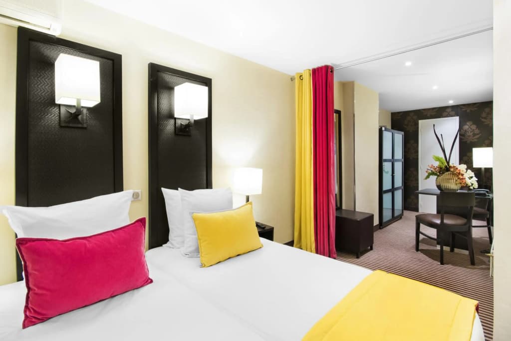 Pax Opera Hotel - photo 13