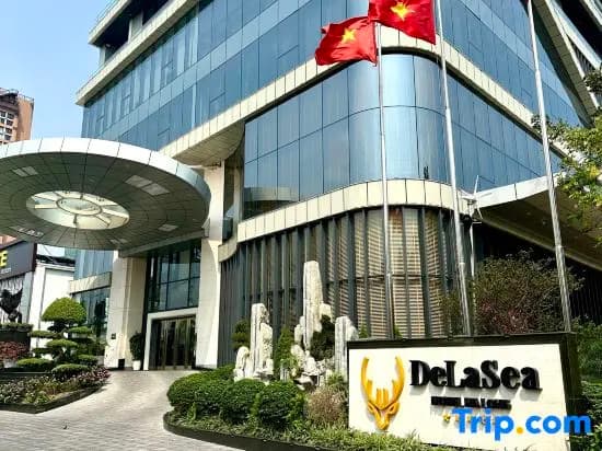 DeLaSea Ha Long Hotel - main photo