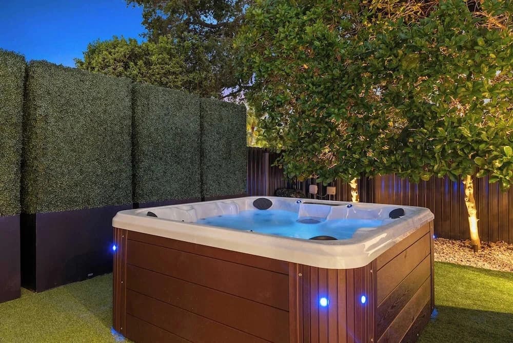 Villa Grace by Rove Travel Home W/pool & Jacuzzi - photo 14