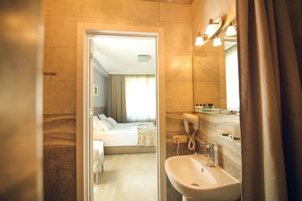 Hotel Kera - photo 7