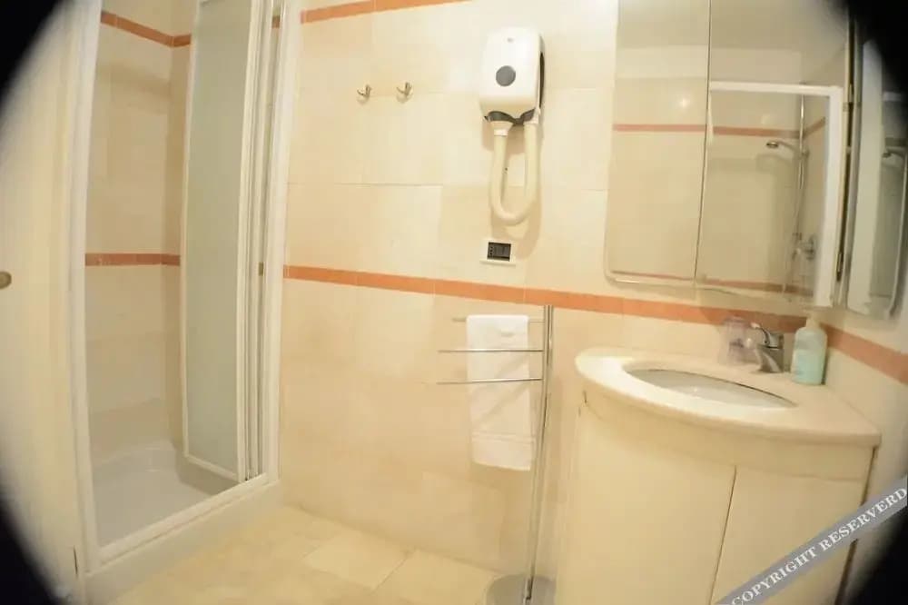 Sunny Venice Apartment - photo 17
