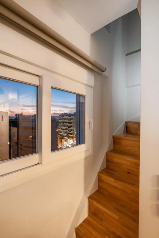 Sunny penthouse w/ Acropolis view next to metro - photo 21