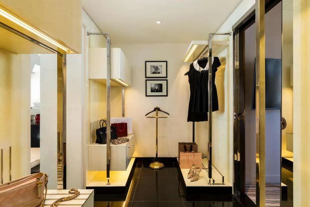 Hôtel Montaigne - photo 33