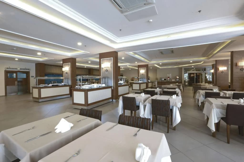 Insula Resort & Spa - photo 25