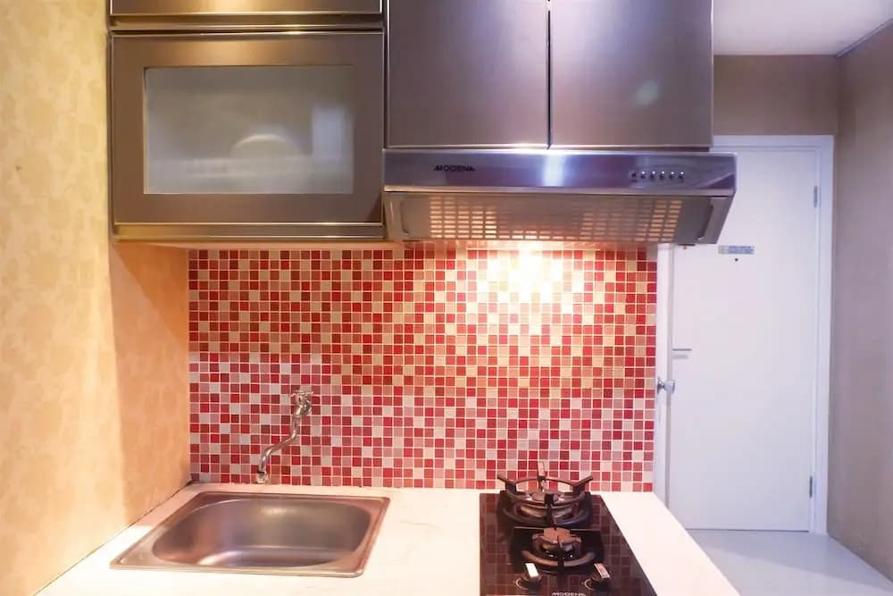 Best Price Green Pramuka Apartment - photo 13