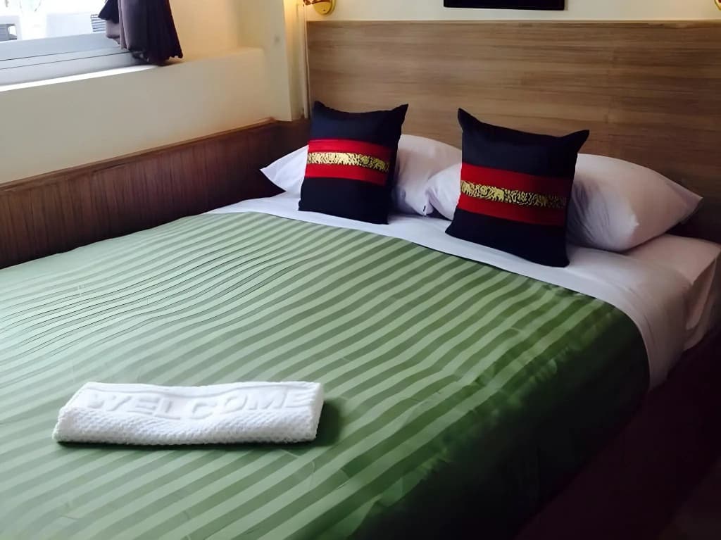 Sukhumvit 20 Guest House - photo 18