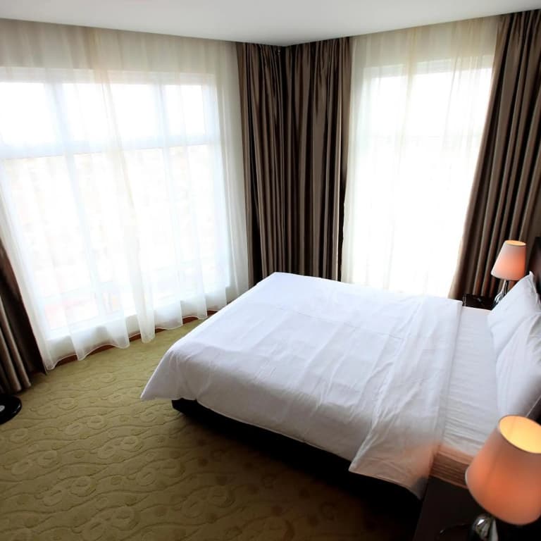 Merdeka Suites Hotel - photo 27