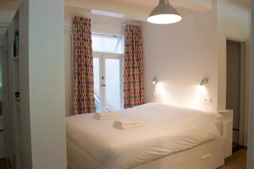 Canal View Amsterdam apartment - photo 2