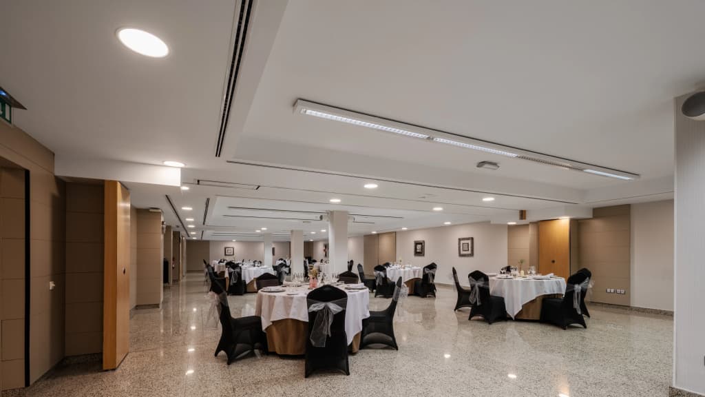 Crowne Plaza Madrid Airport by IHG - photo 27
