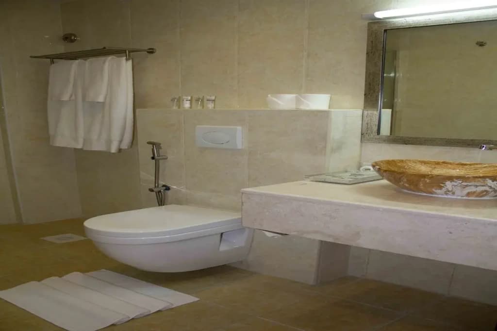The Secure Inn Hotel - photo 11
