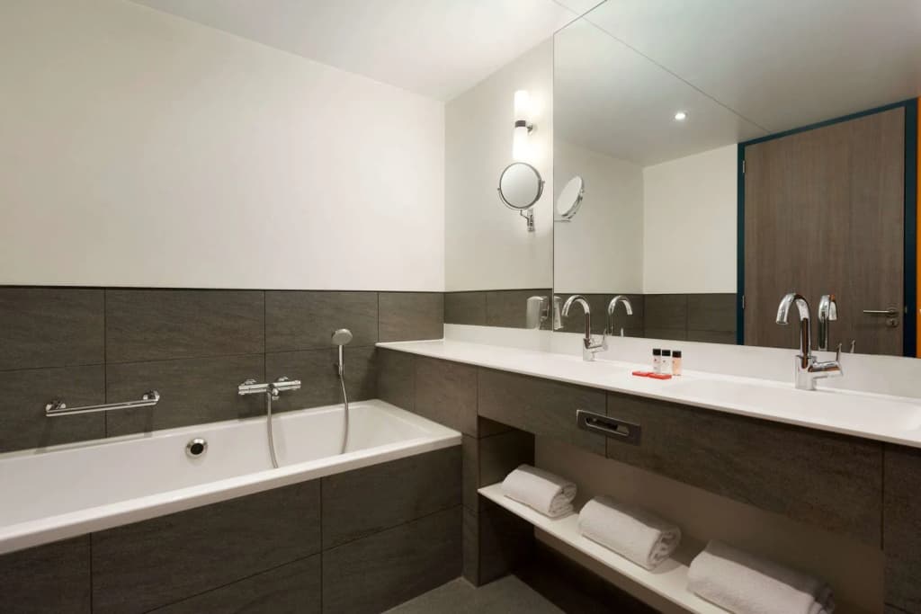 Leonardo Hotel Amsterdam Rembrandtpark - photo 10