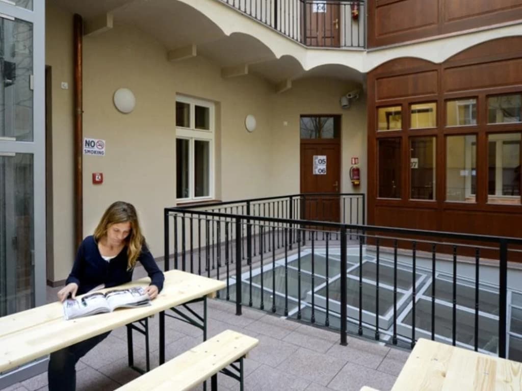 Safestay Prague Charles Bridge - photo 9