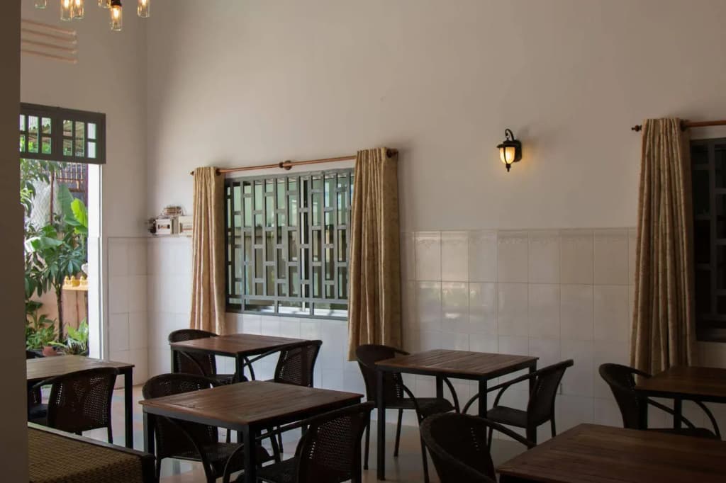 Channel Angkor Hostel - photo 11