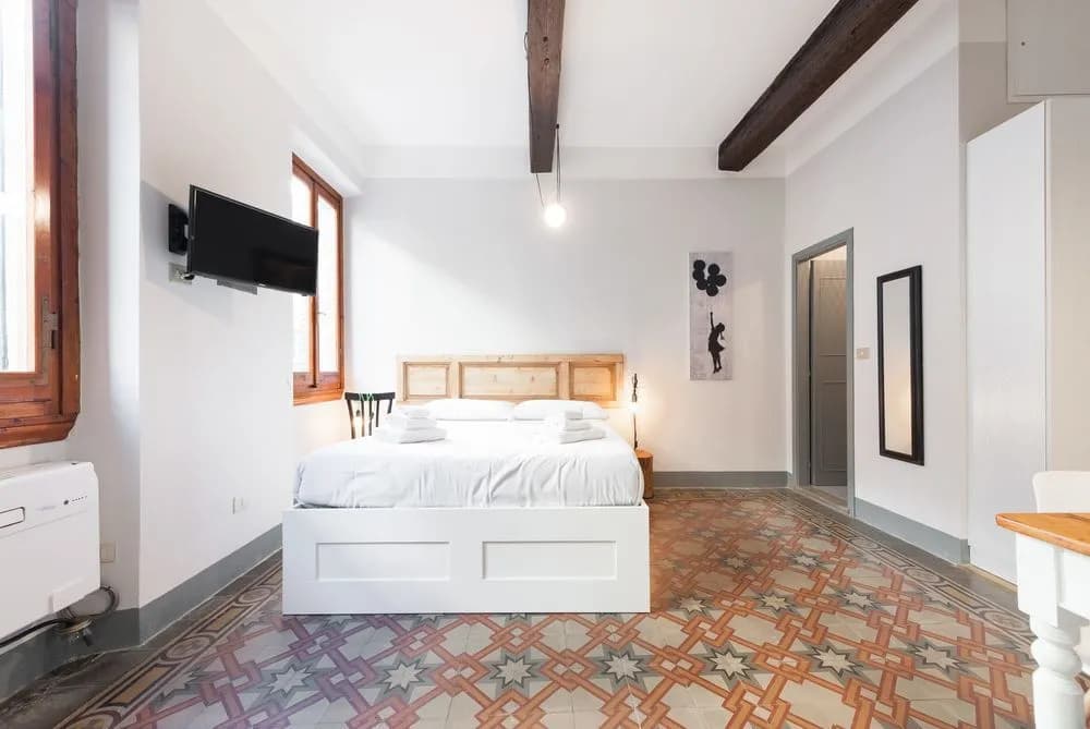 Short-let Florence apartment 3 bedrooms Mercato Centrale - photo 6