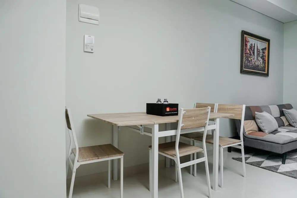 Deluxe Puri Mansion 1br Apartment with Sofa Bed - photo 1