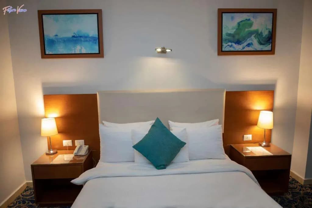 Rehana Plaza Hotel - photo 37