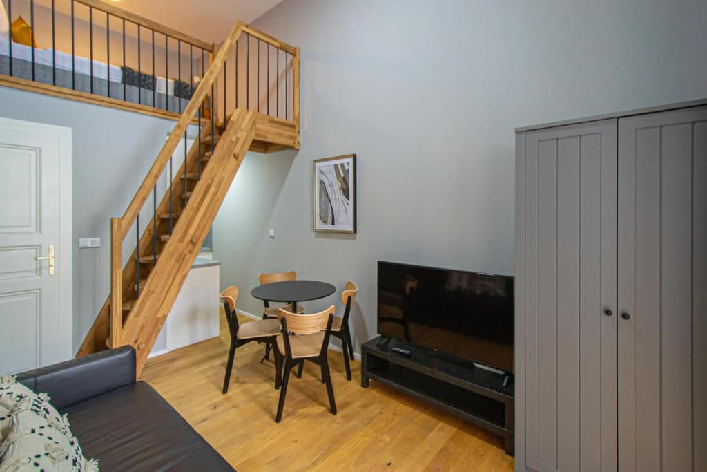 Main train station apartment close to the the Main Square! - photo 6