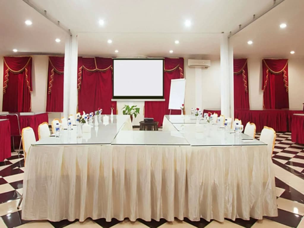 F Hotel Jakarta - photo 18