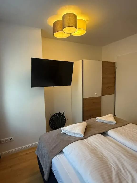 Central Area 1BR Apartment With Balcony - photo 1